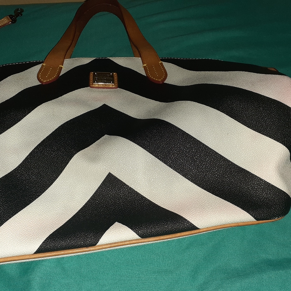 Purse - Picture 8 of 8
